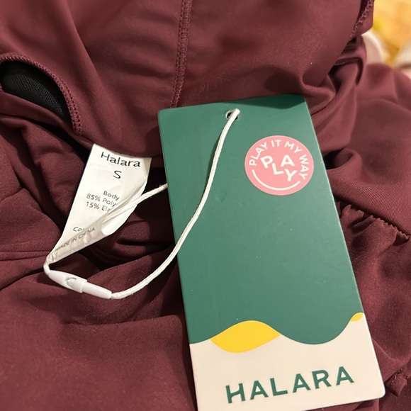 Halara - Picture 10 of 10